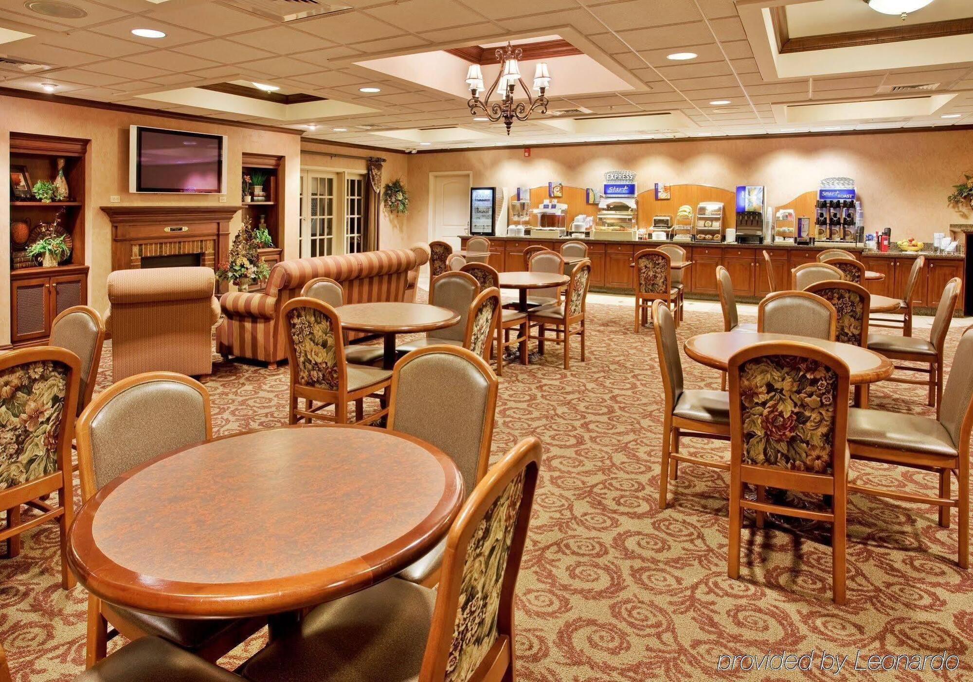 Holiday Inn Express Hotel & Suites Cape Girardeau I-55 By Ihg Esterno foto